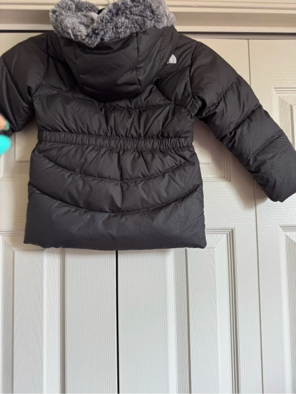 NWOT The North Face Toddler Down Puffer Coat Size 3T Charcoal Chevron